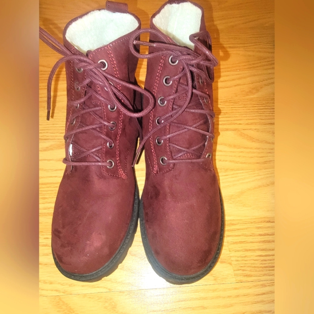 Lace up boots
